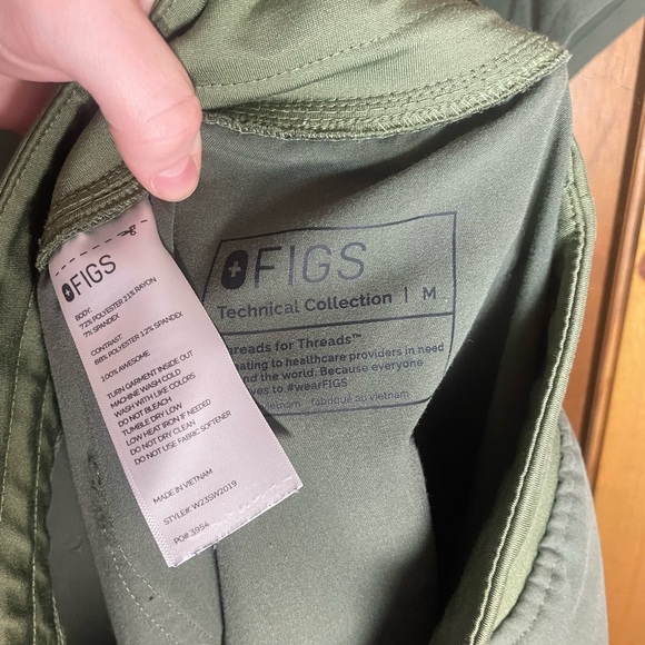 Figs Scrub Set - Picture 3 of 3